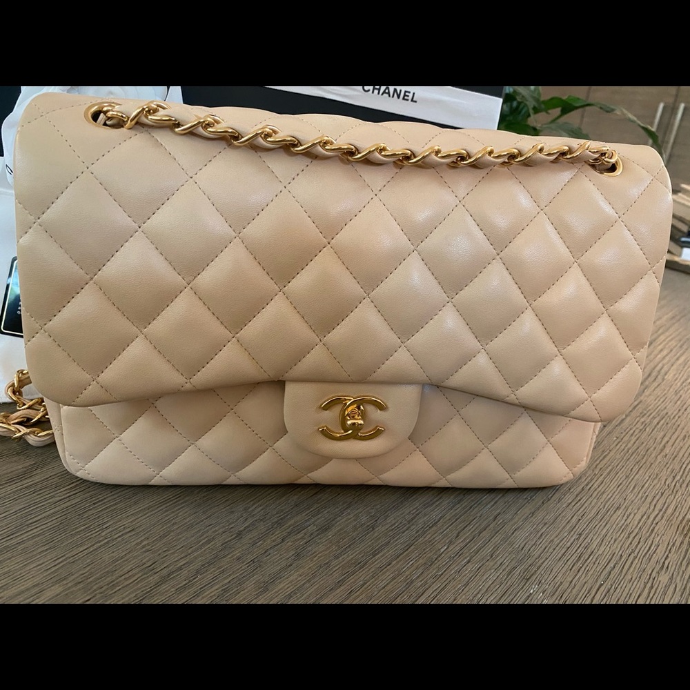 Chanel Classic Jumbo Double Flap Handbag